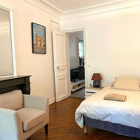 Apartmán Real Parisian With 2 Bedrooms And Ac *