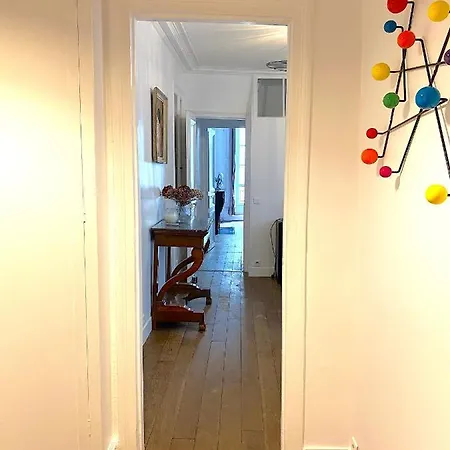 Apartment Real Parisian With 2 Bedrooms And Ac *