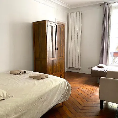 Apartment Real Parisian With 2 Bedrooms And Ac *