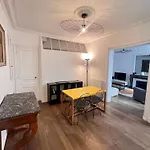 Real Parisian With 2 Bedrooms And Ac Paris
