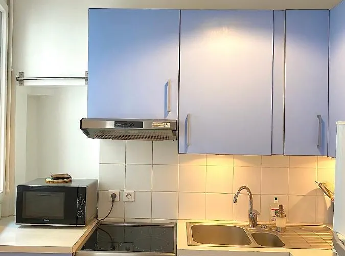 Real Parisian With 2 Bedrooms And Ac アパート *