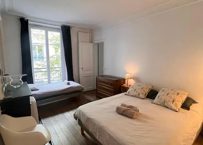 Real Parisian With 2 Bedrooms And Ac *