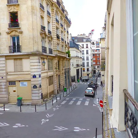דירה Real Parisian With 2 Bedrooms And Ac
